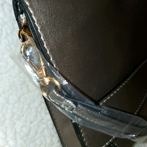 NEW Summer & Rose Crossbody Bag - Picture 3 of 8